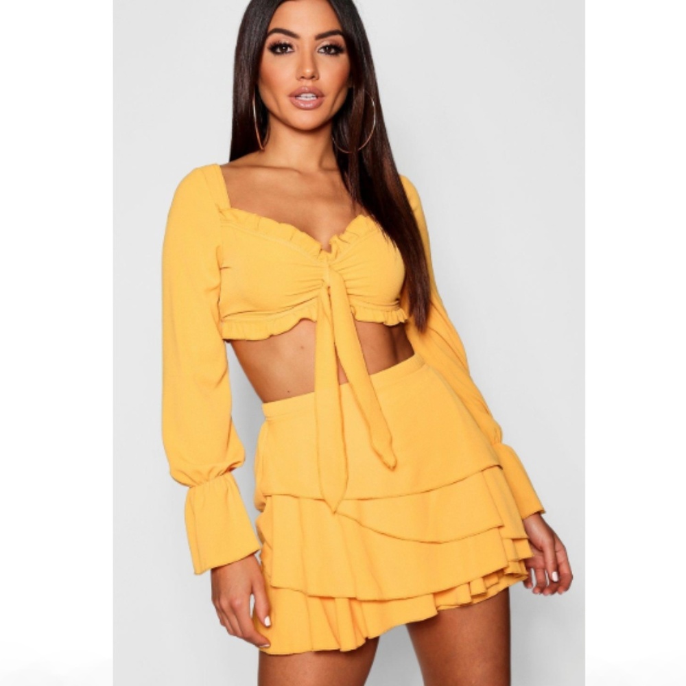 RUFFLE CO-ORD MUSTARD SIZE 2 BRAND NEW WITH TAGS